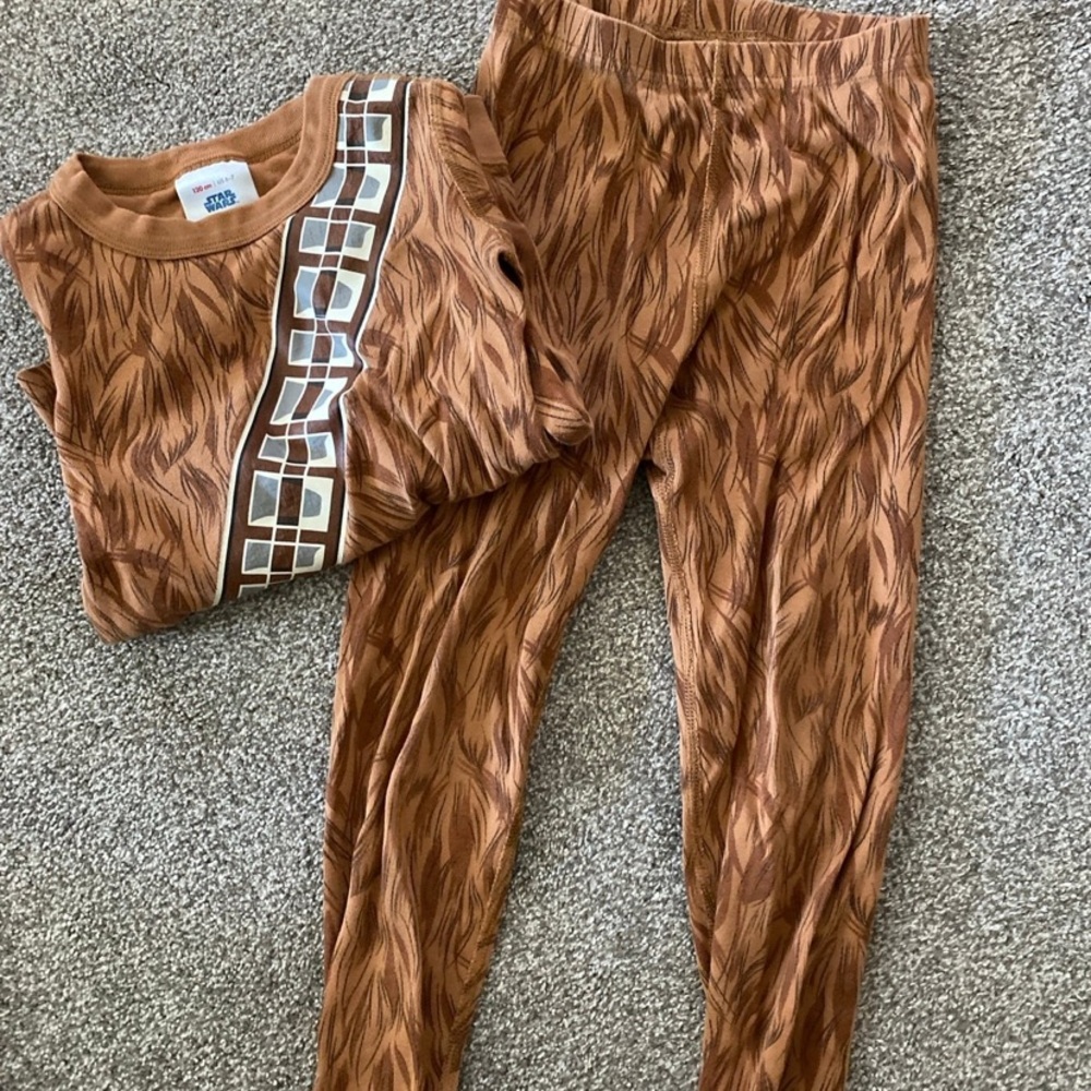 Hannah Anderson Star Wars Chewbacca Pajamas Size 6-7 years *READ*